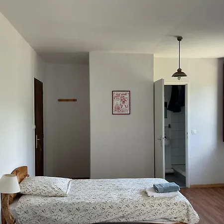 Mas Lluganas Bed and breakfast *