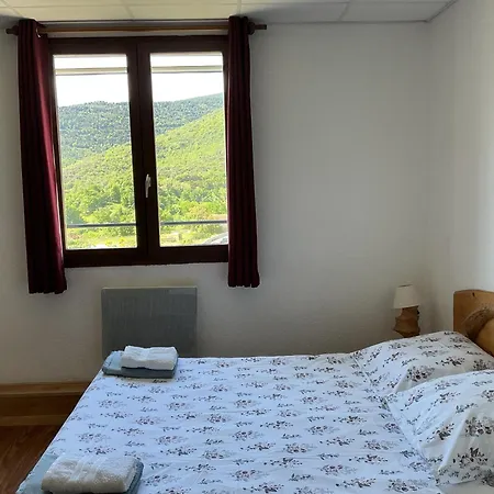 Mas Lluganas 3* Mosset