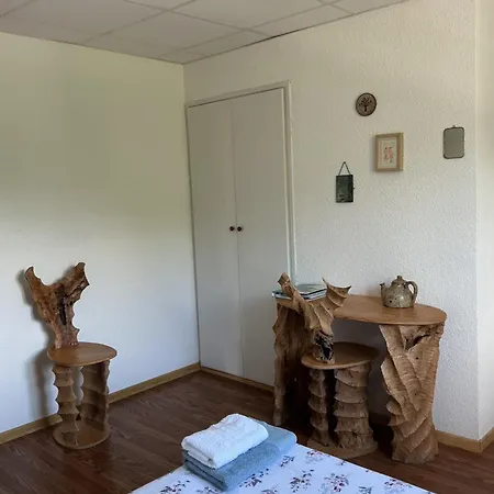 Mas Lluganas Bed and breakfast